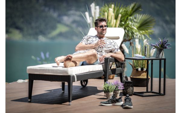 Rattan Liegestuhl Florenz schwarz 